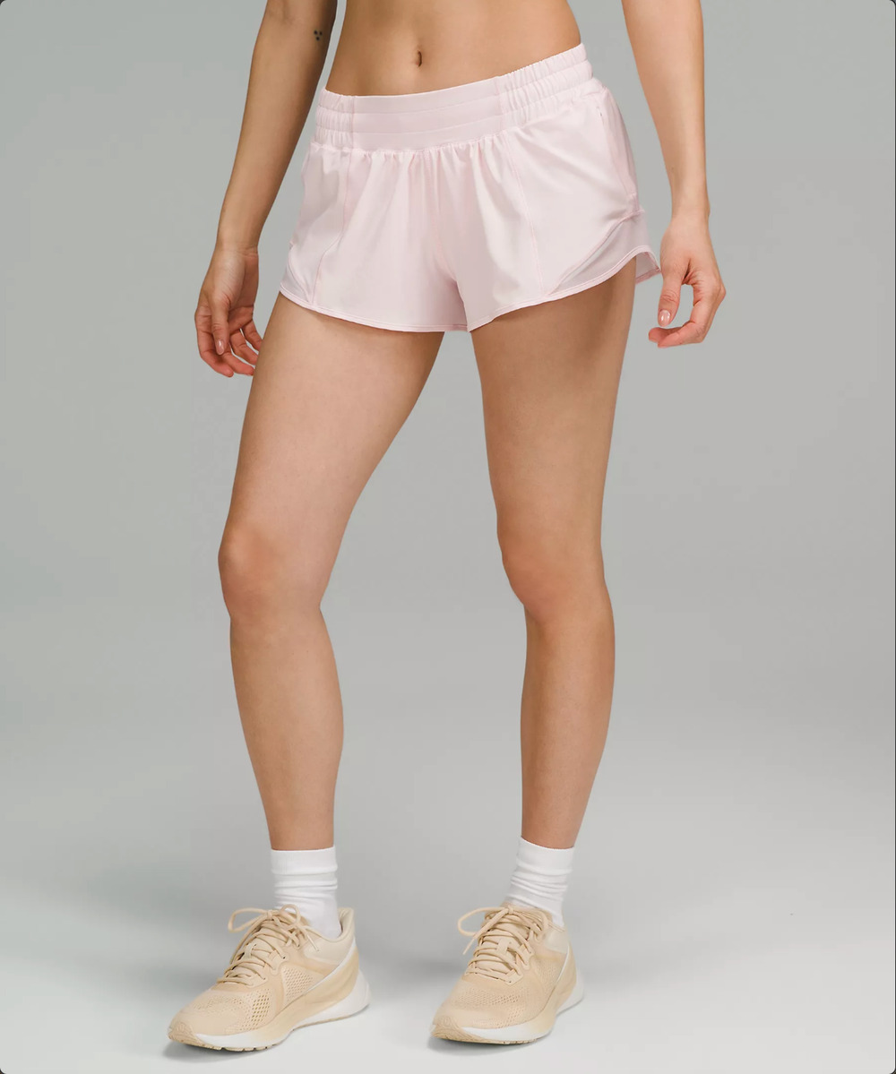 Lululemon Hotty Hot LR 2.5" Strawberry Milkshake Size 6